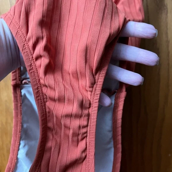 Kona Sol Women’s Sz M One Piece Ribbed Orange Swimsuit - Picture 3 of 9